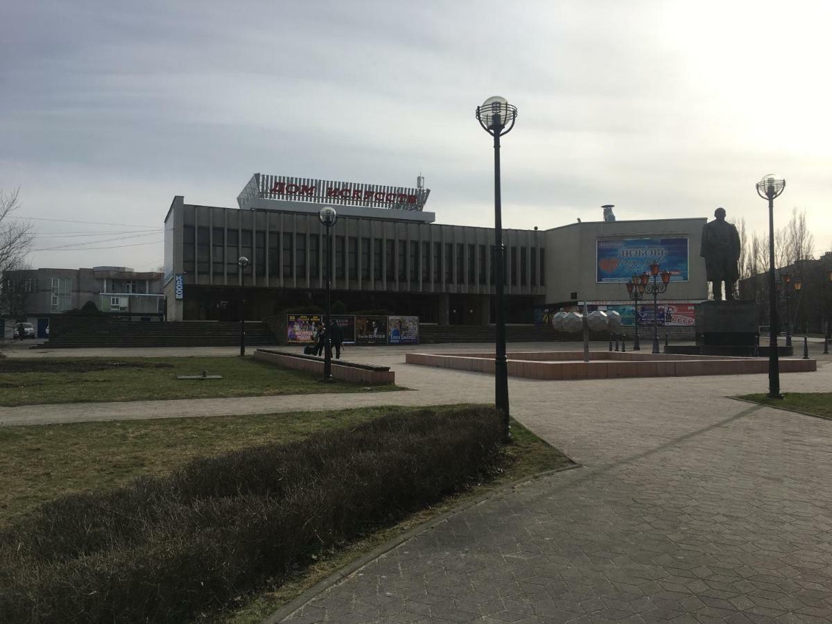 Апартаменты На Ленинском Проспекте Kaliningrad Exterior foto