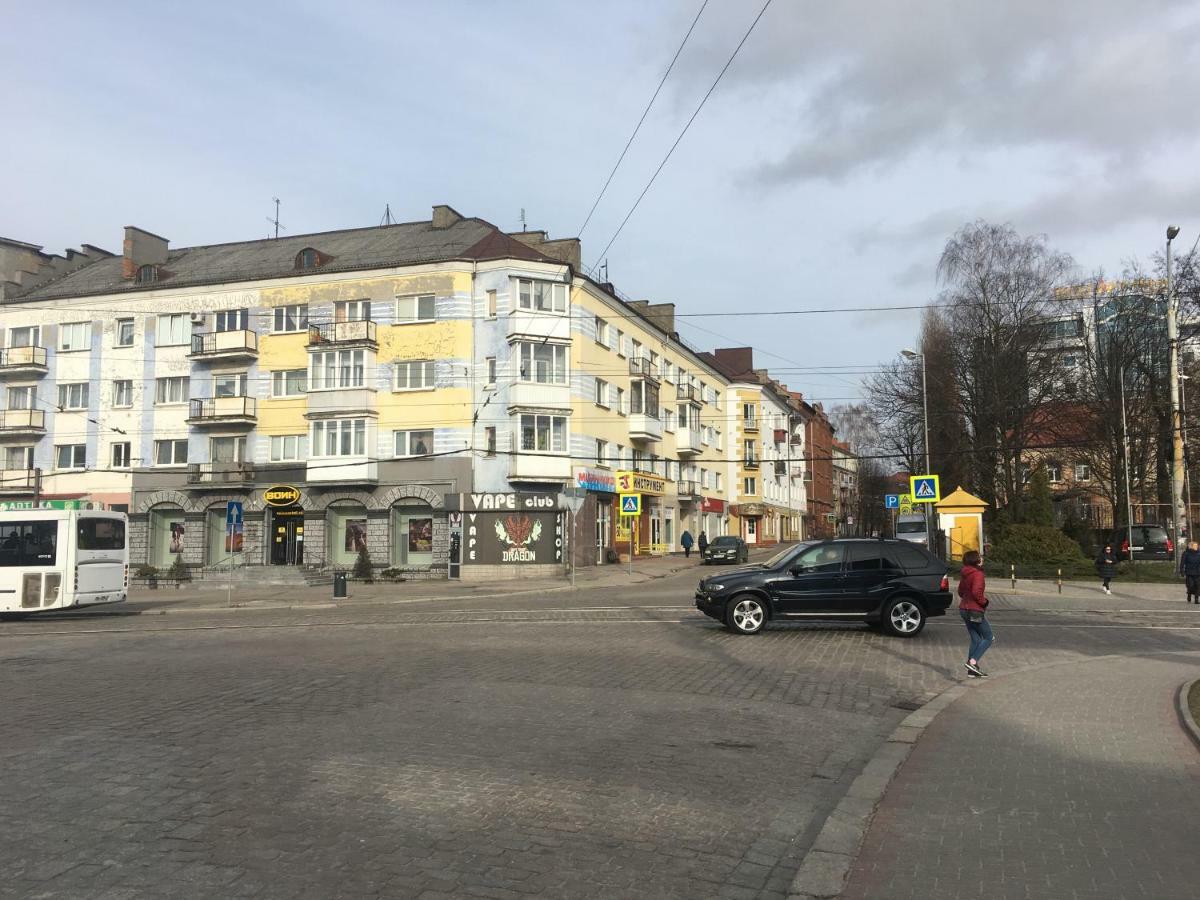 Апартаменты На Ленинском Проспекте Kaliningrad Exterior foto